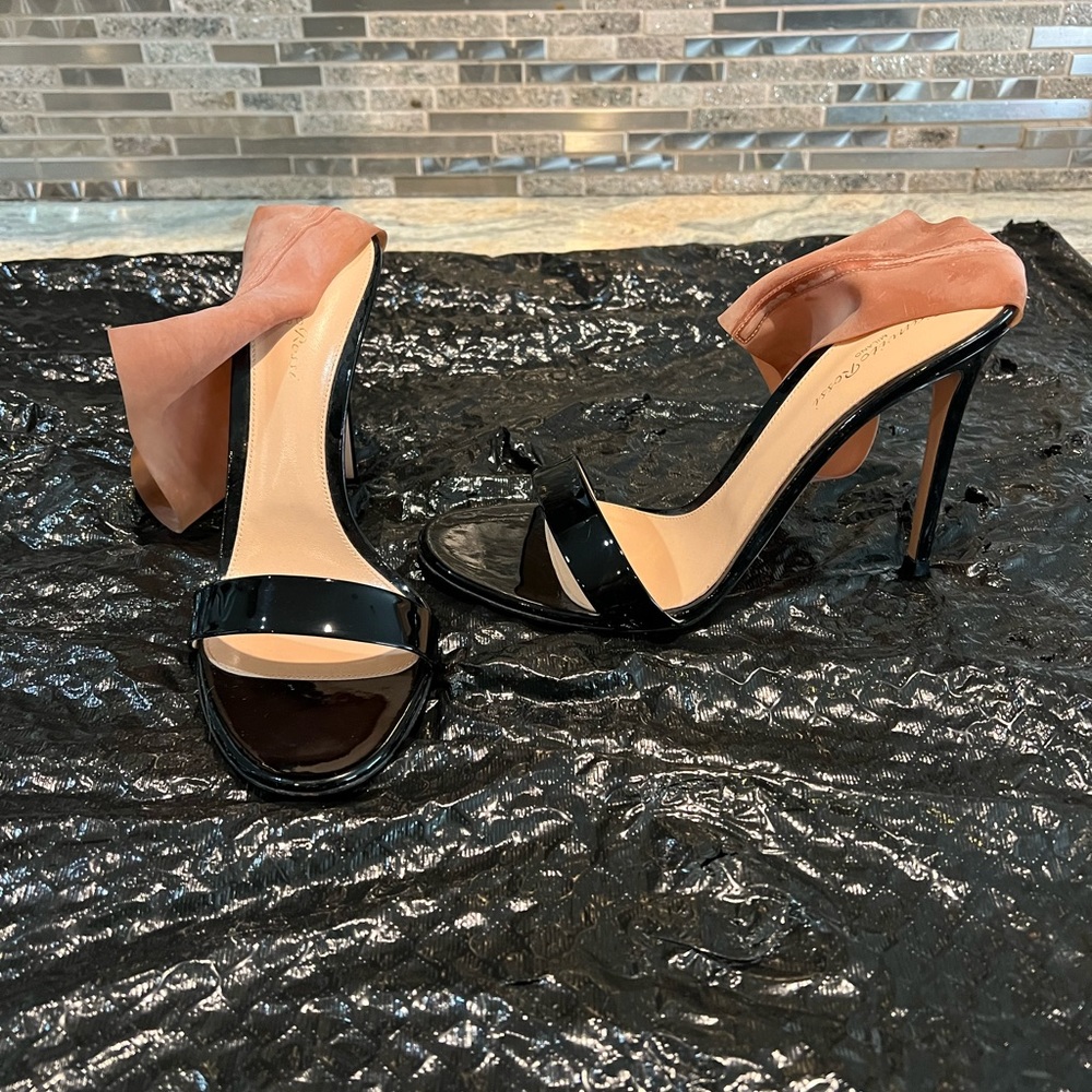 COPY - Gianvito Rossi